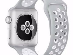 Curea iUni compatibila cu Apple Watch 1/2/3/4/5/6/7, 40mm, Silicon Sport, Argintiu/Alb